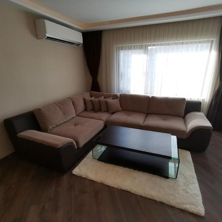 City Center Lux Apartment فارنا المظهر الخارجي الصورة