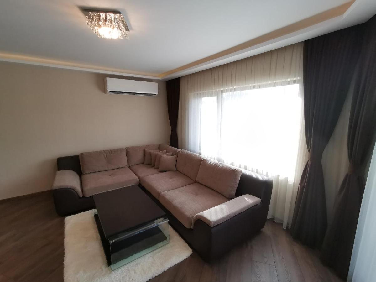 City Center Lux Apartment فارنا المظهر الخارجي الصورة