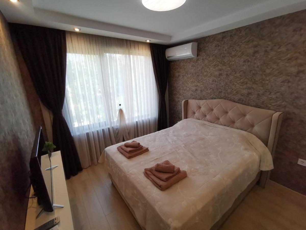 City Center Lux Apartment فارنا المظهر الخارجي الصورة
