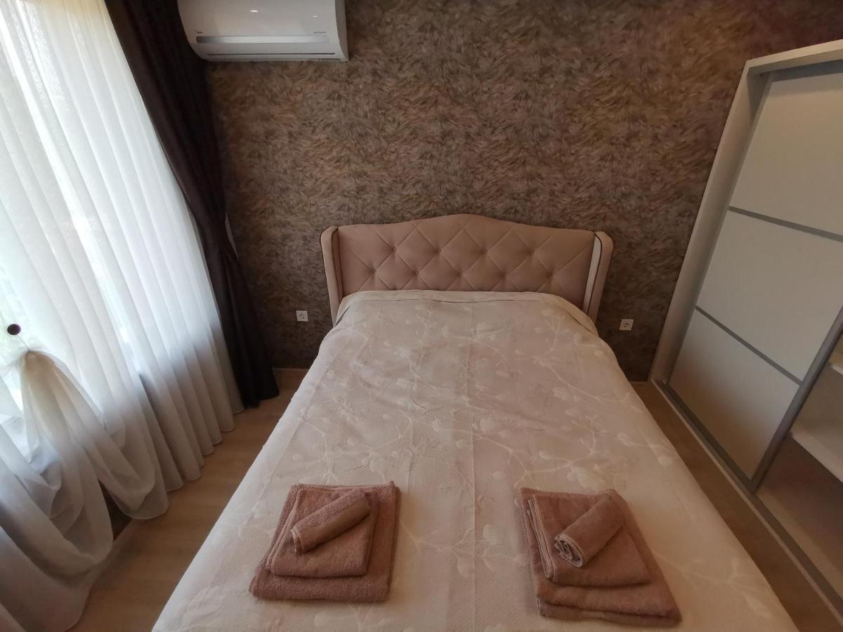 City Center Lux Apartment فارنا المظهر الخارجي الصورة